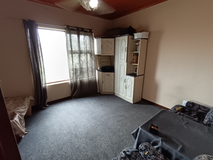 8 Bedroom Property for Sale in C Place Eastern Cape